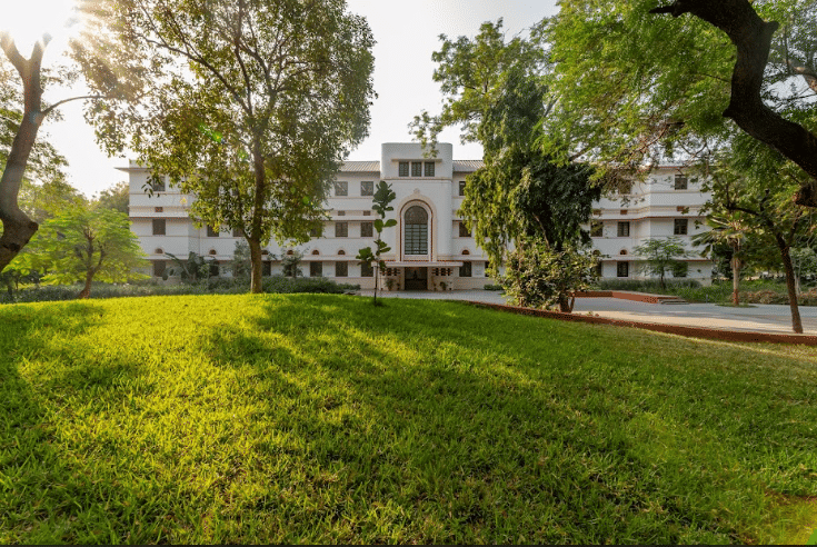 Ahmedabad University, Amrut Mody School of Management Campus Infrastructure photo 35